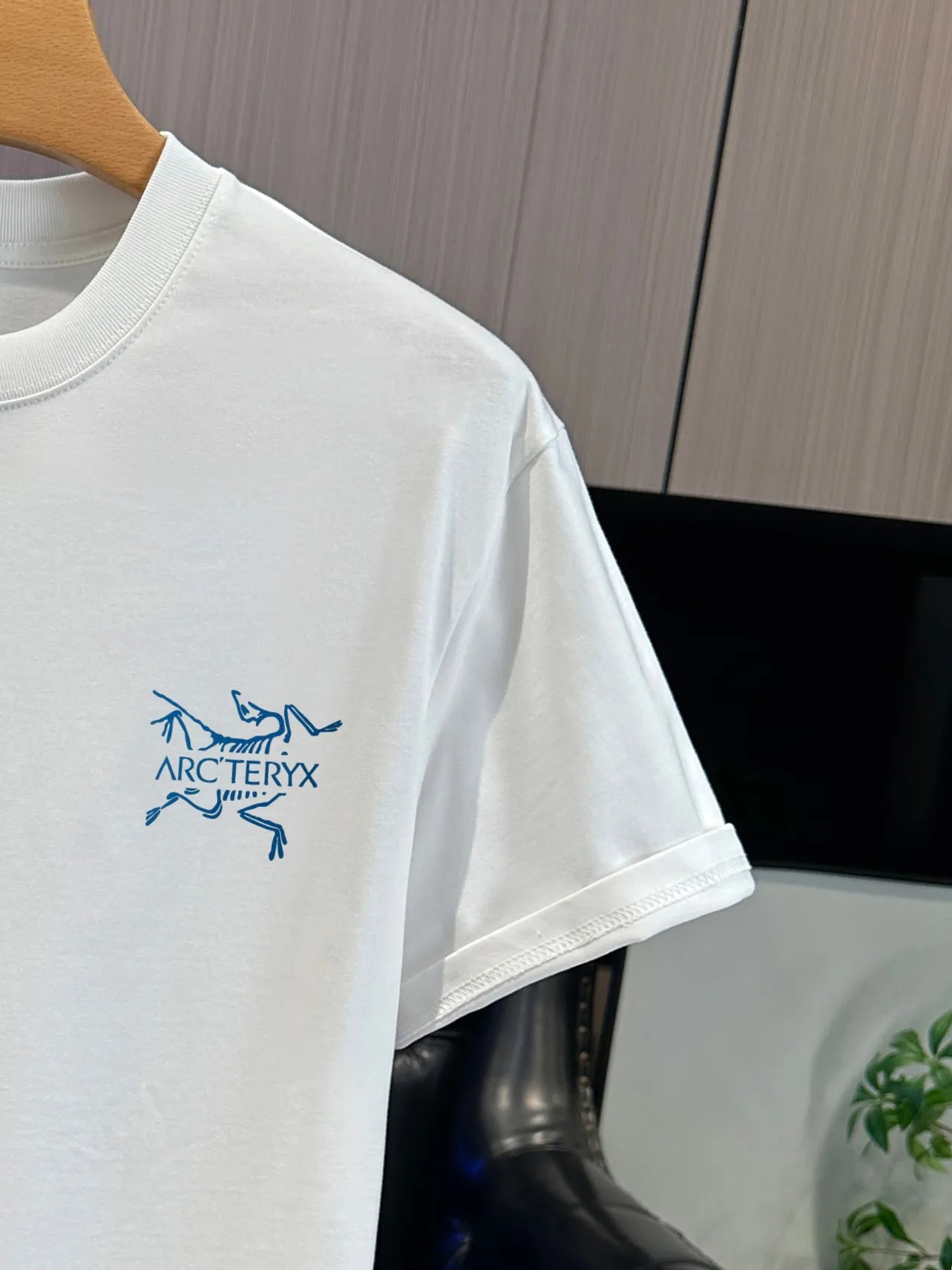 ARC`TERYX 2026 Classic T ， Breathable ， ， ！ Same Style ：White Black Gray Size：S M L XL